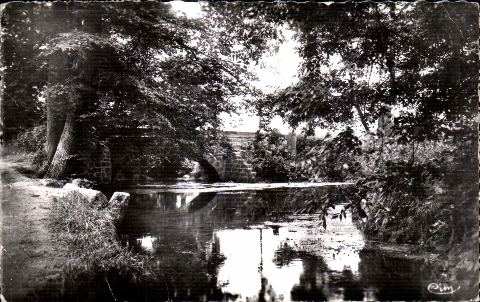 CPA St Just en Chaussee Oise Paysage sur la Riviere