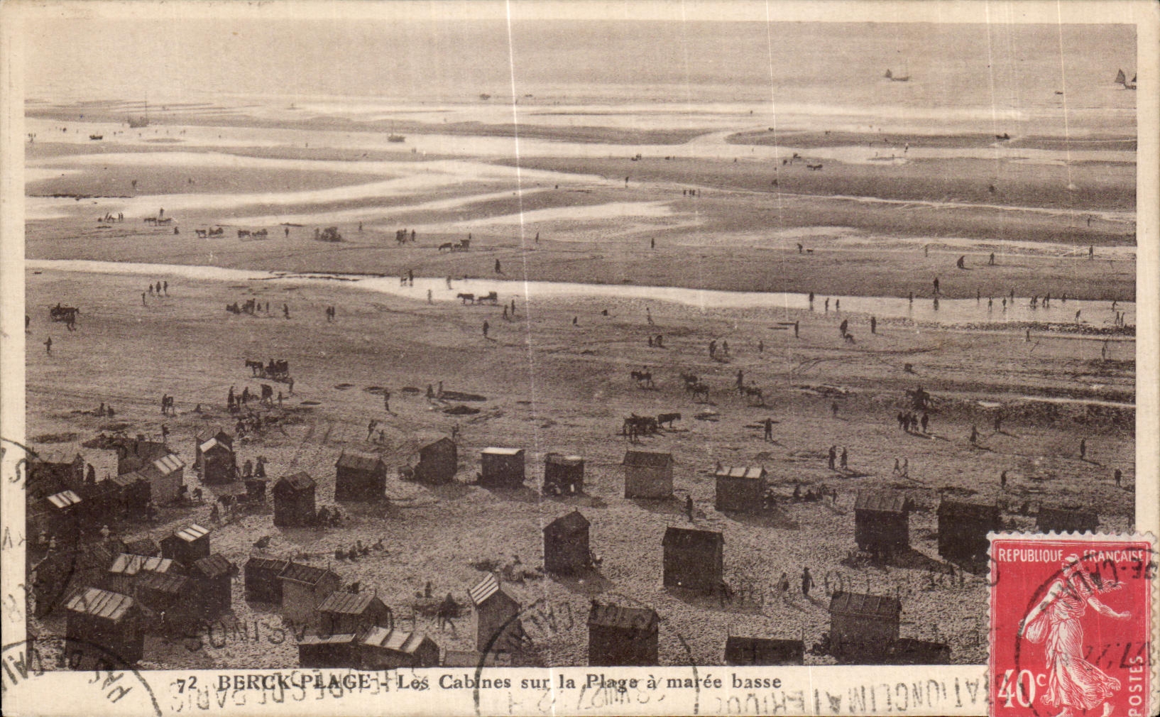 CPA Berck Plage Les Cabines sur la Plage a maree basse 