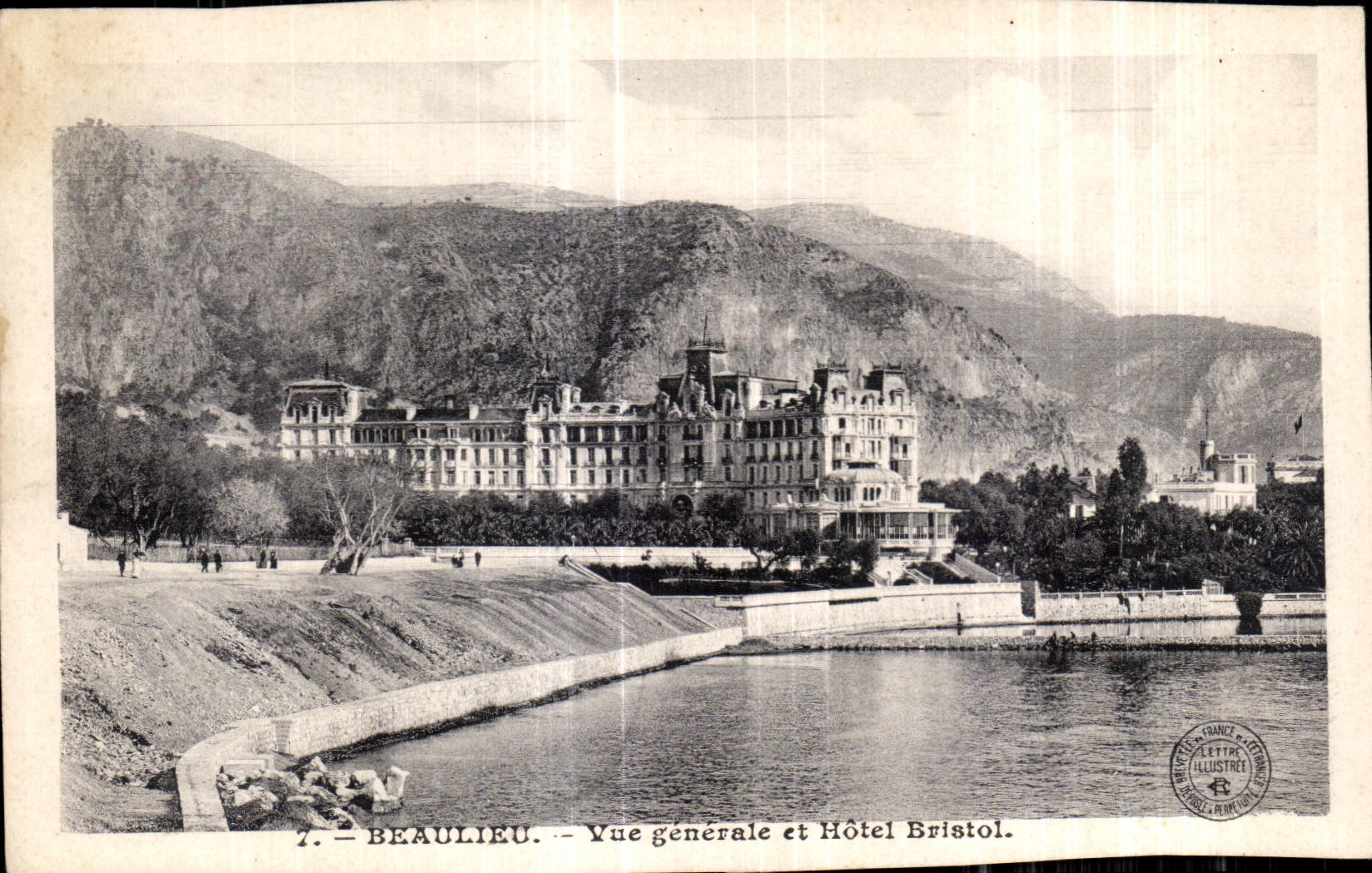 CPA Beaulieu Vue generale et Hotel Bristol