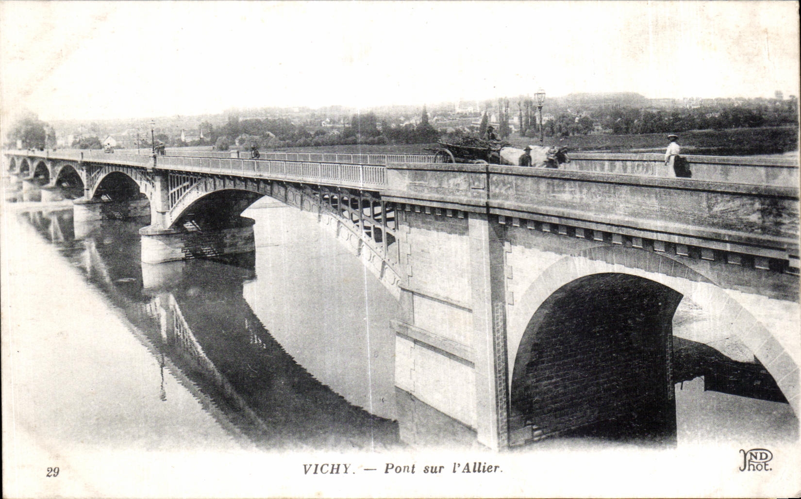 CPA Vichy Pont sur I Allier