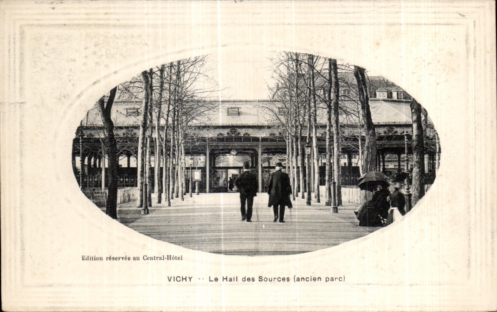 CPA Vichy Le Hall des Sources 