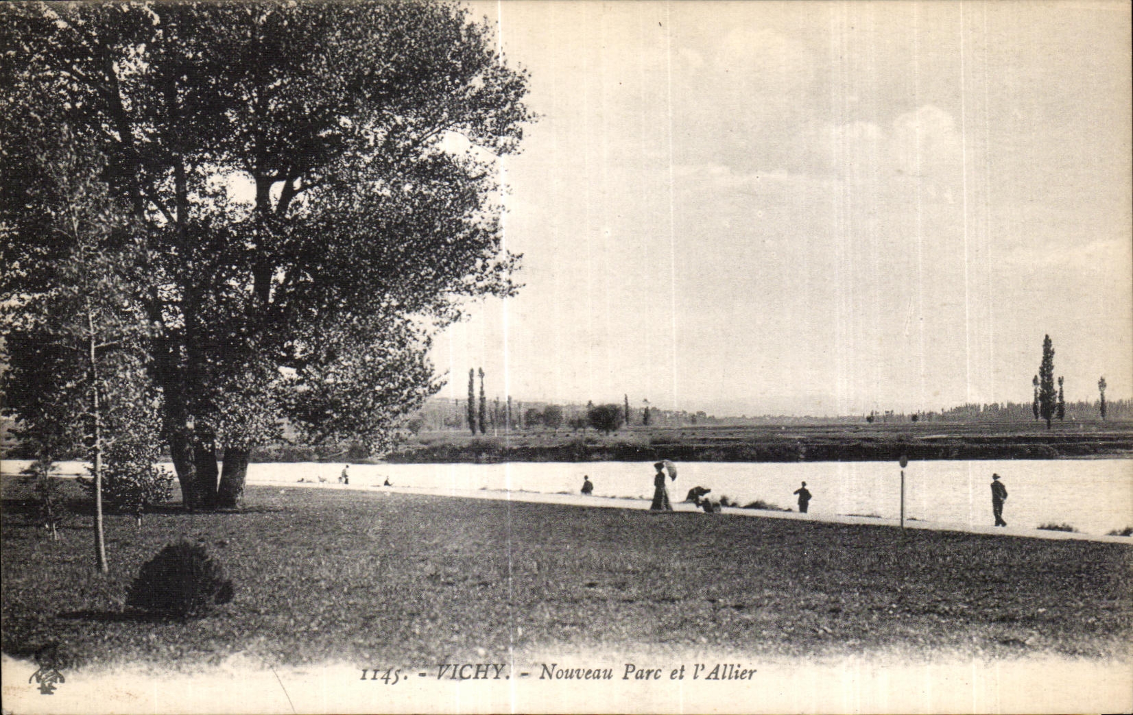 CPA Vichy Nouveau Parc et I Allier