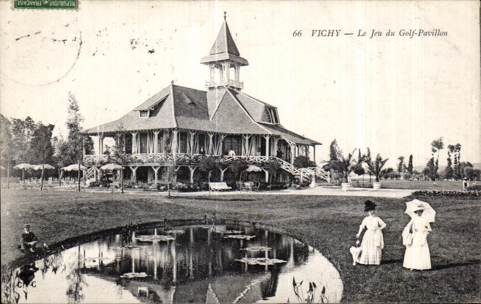 CPA Vichy Le jeu du Golf Pavillon