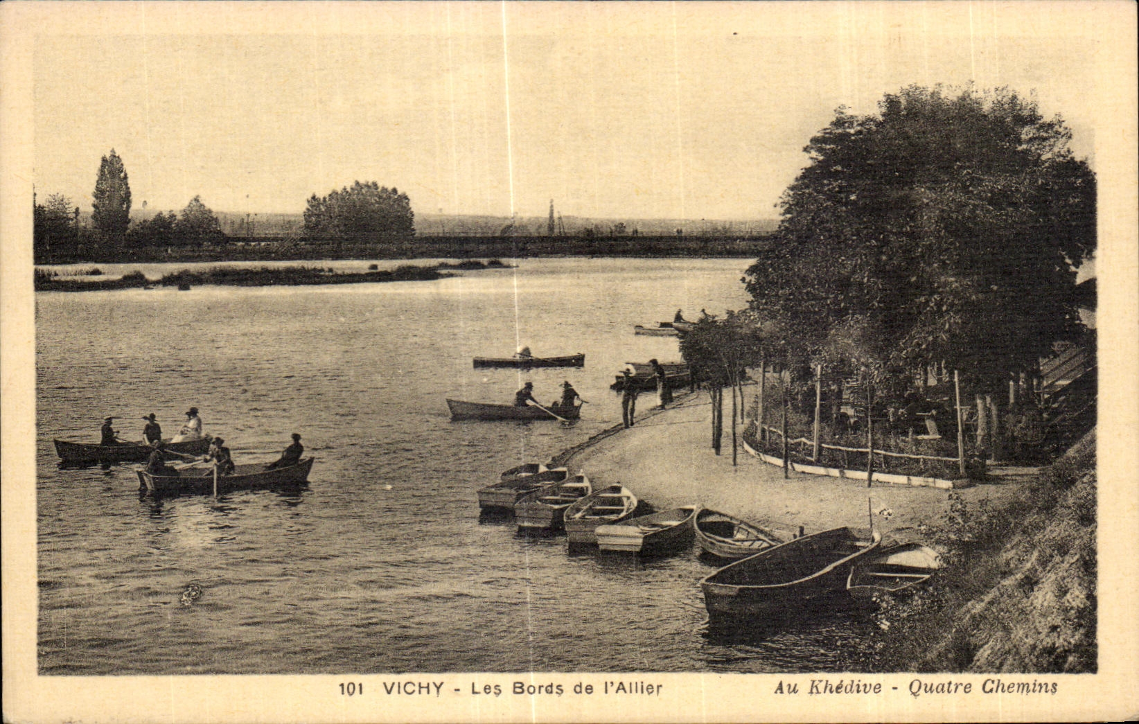 CPA Vichy Les Bords de I Allier Au Khedive Quatre Chemins 