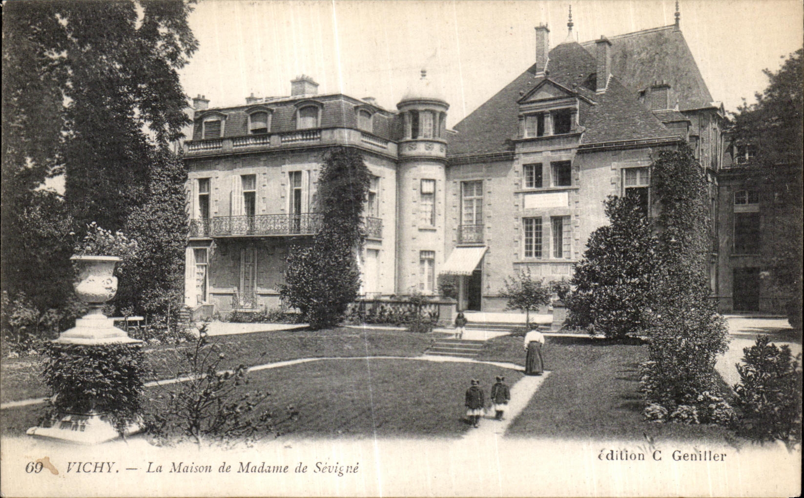 CPA Vichy La Maison de Madame de Sevigne