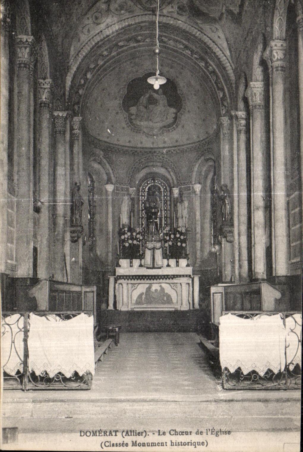 CPA Domerat Le Choeur de I Eglise