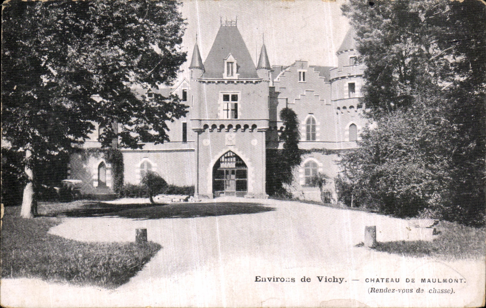 CPA Environs de Vichy Chateau De Maulmont