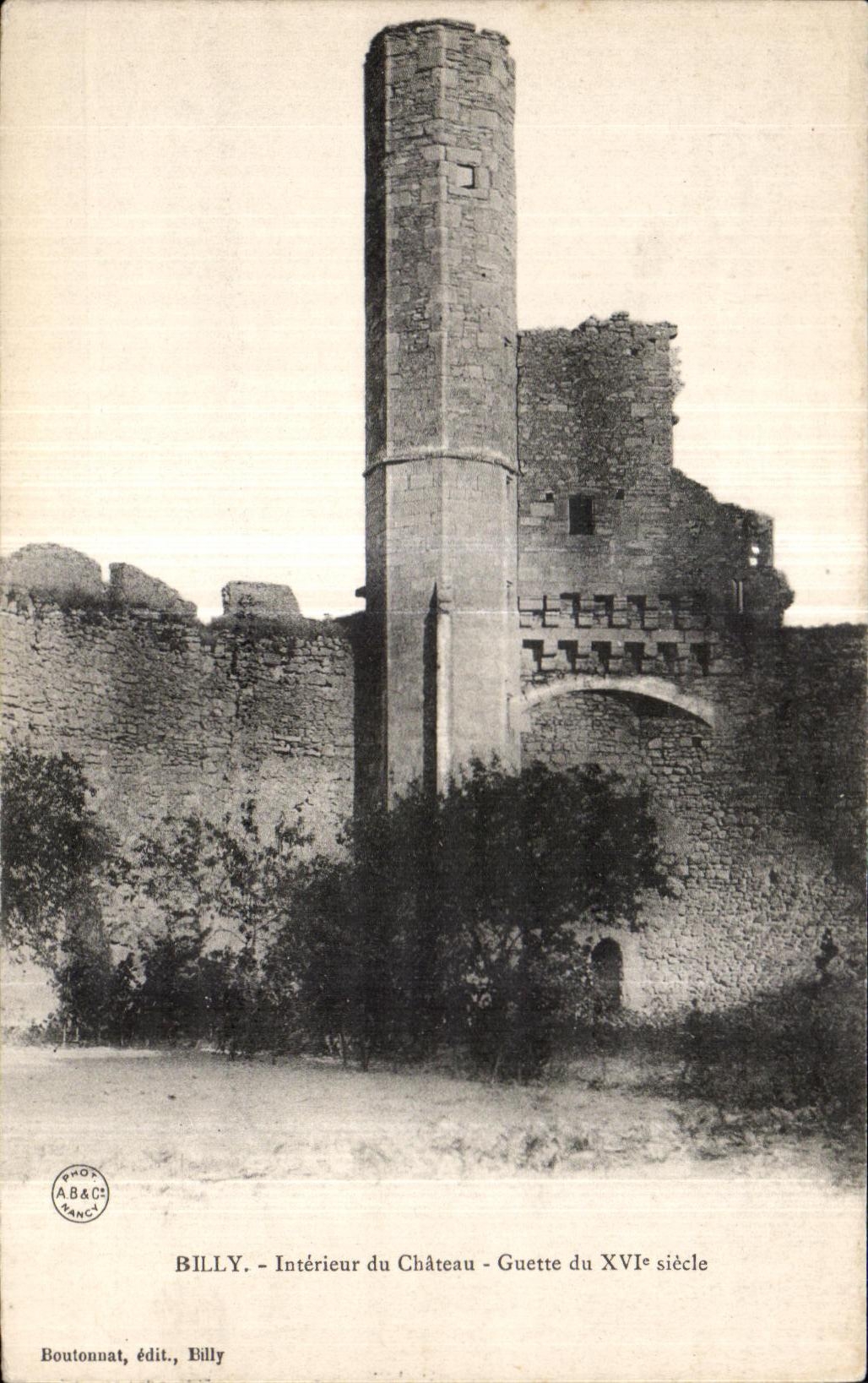 CPA Billy Interieur du chateau Guette du 16eme