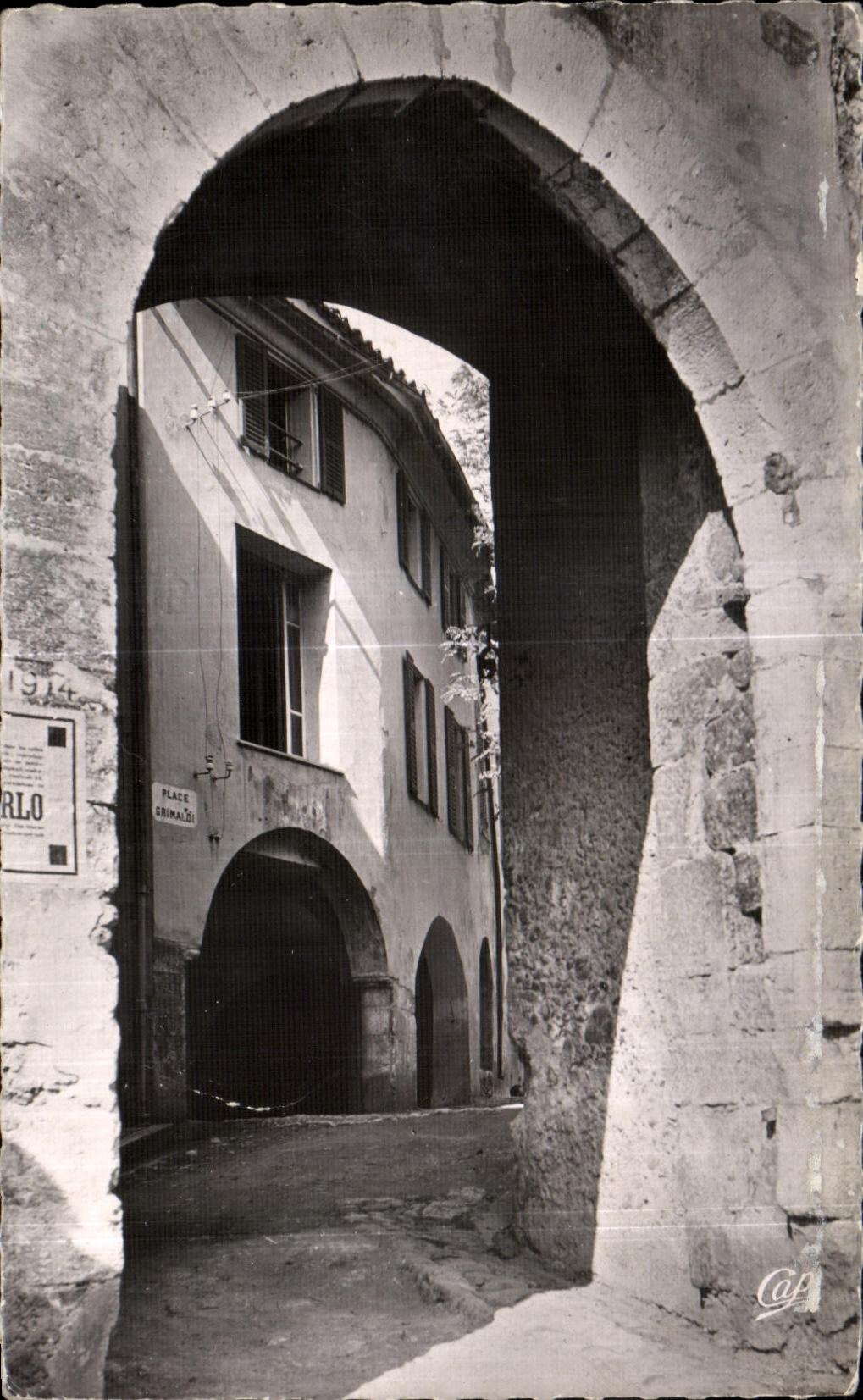 CPA Cagnes Sur Mer Porte place Grimaldi