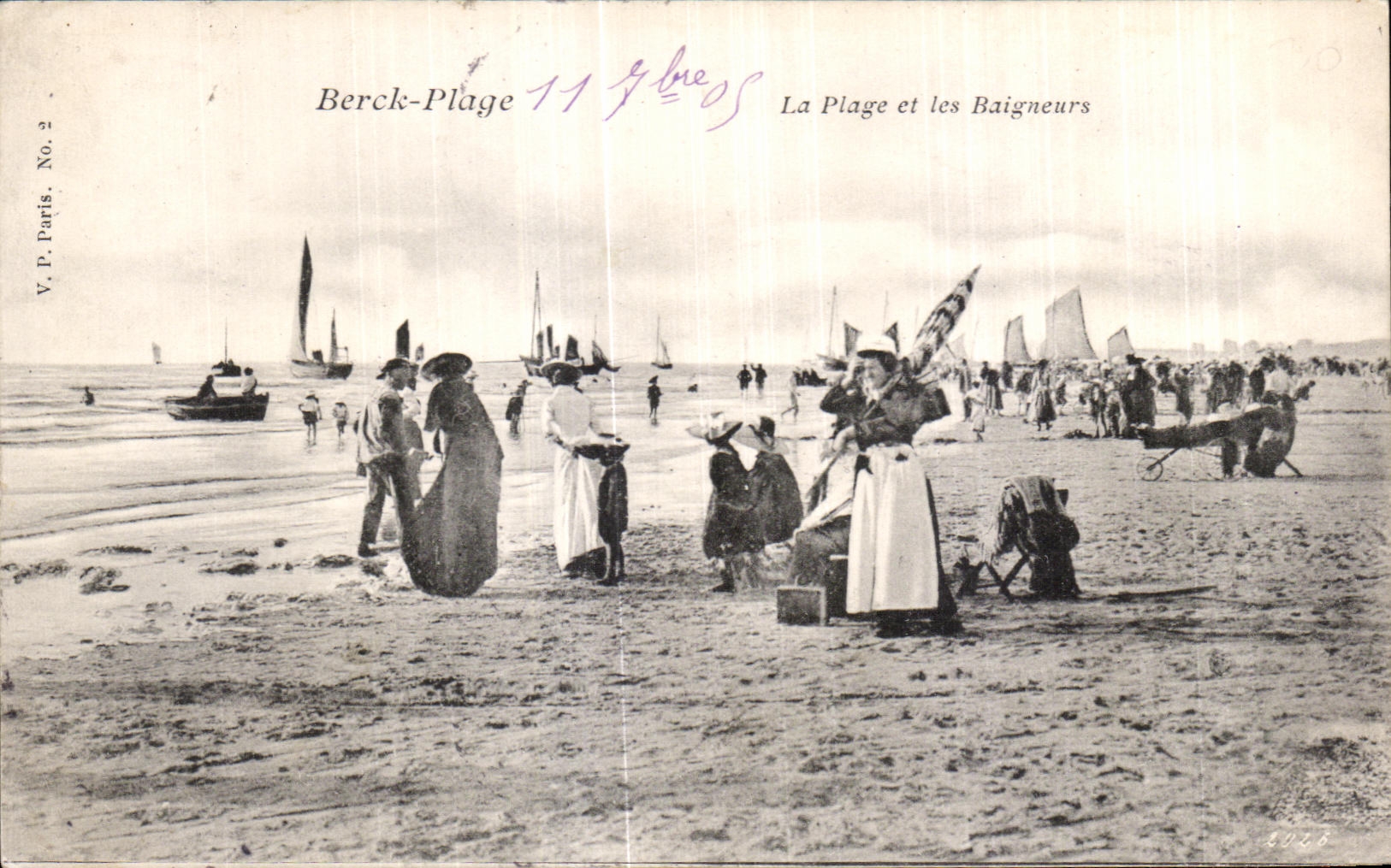 CPA Berck Plage La Plage et les Baigneurs