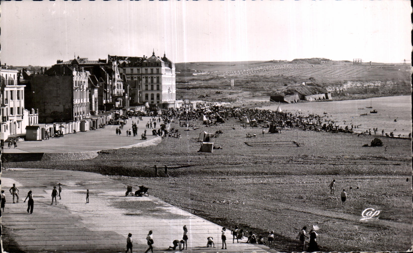 CPA Wimereux Vue generale de la plage 