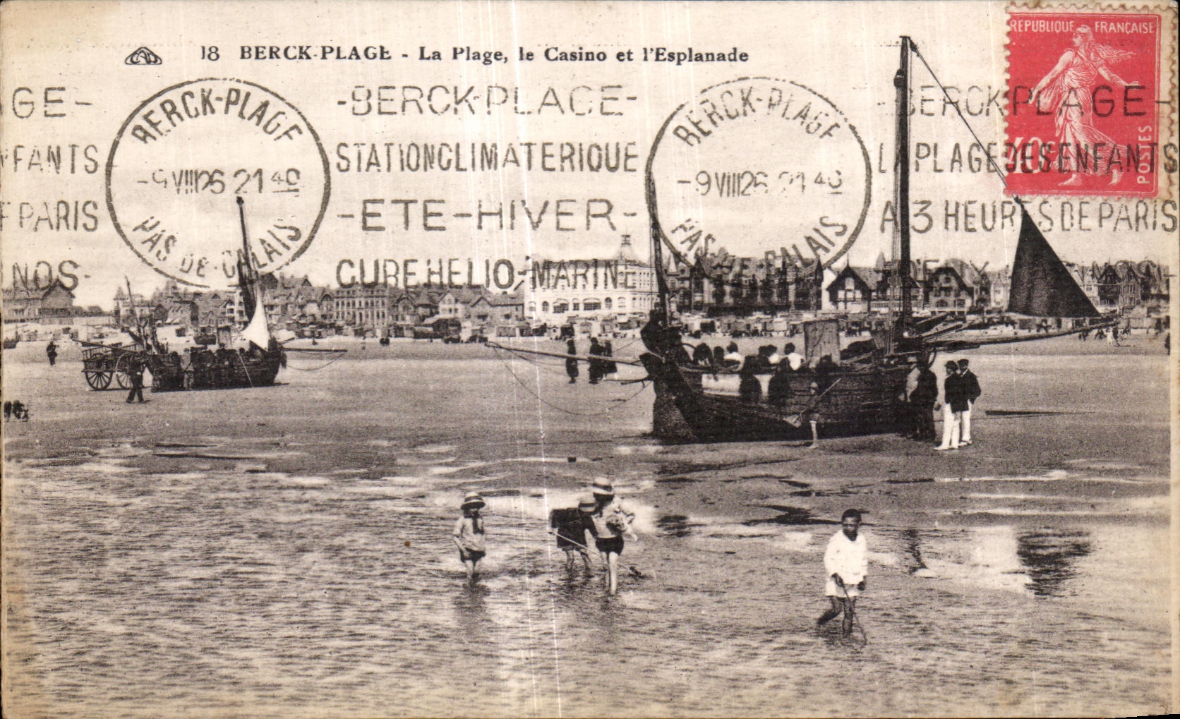 CPA Berck Plage La Plage le Casino et I Esplanade Bateau