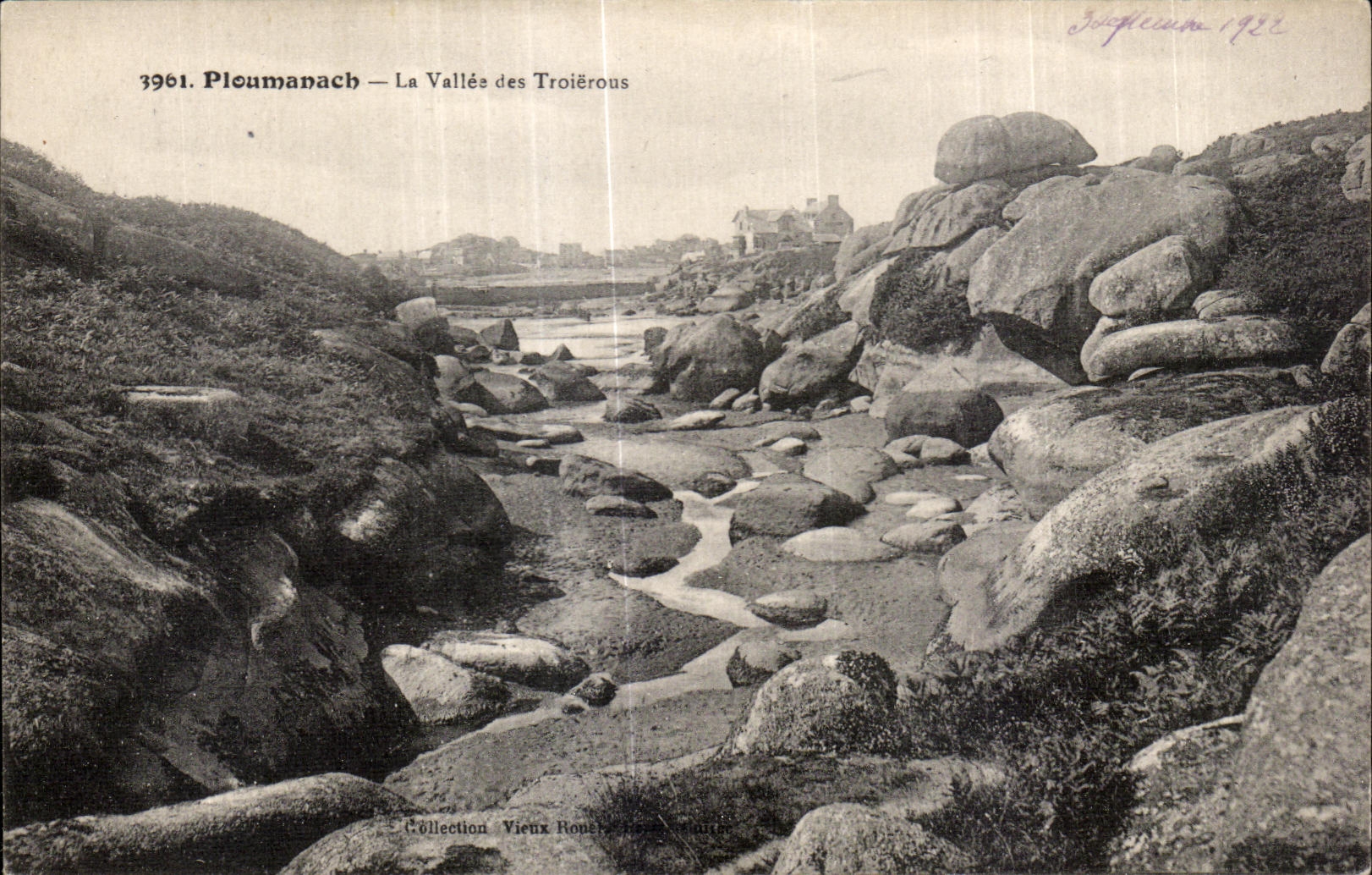 CPA Ploumanac h La Vallee des Troierous