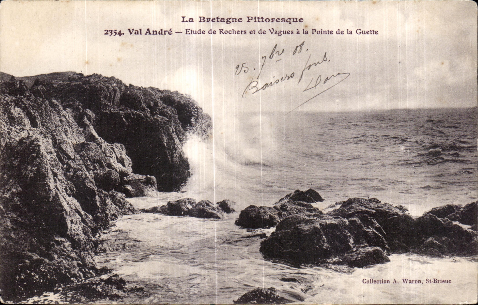 CPA La Bretagne Pittoresque Val Andre Etude de Rochers et de Vagues a la Polnte de la Guette