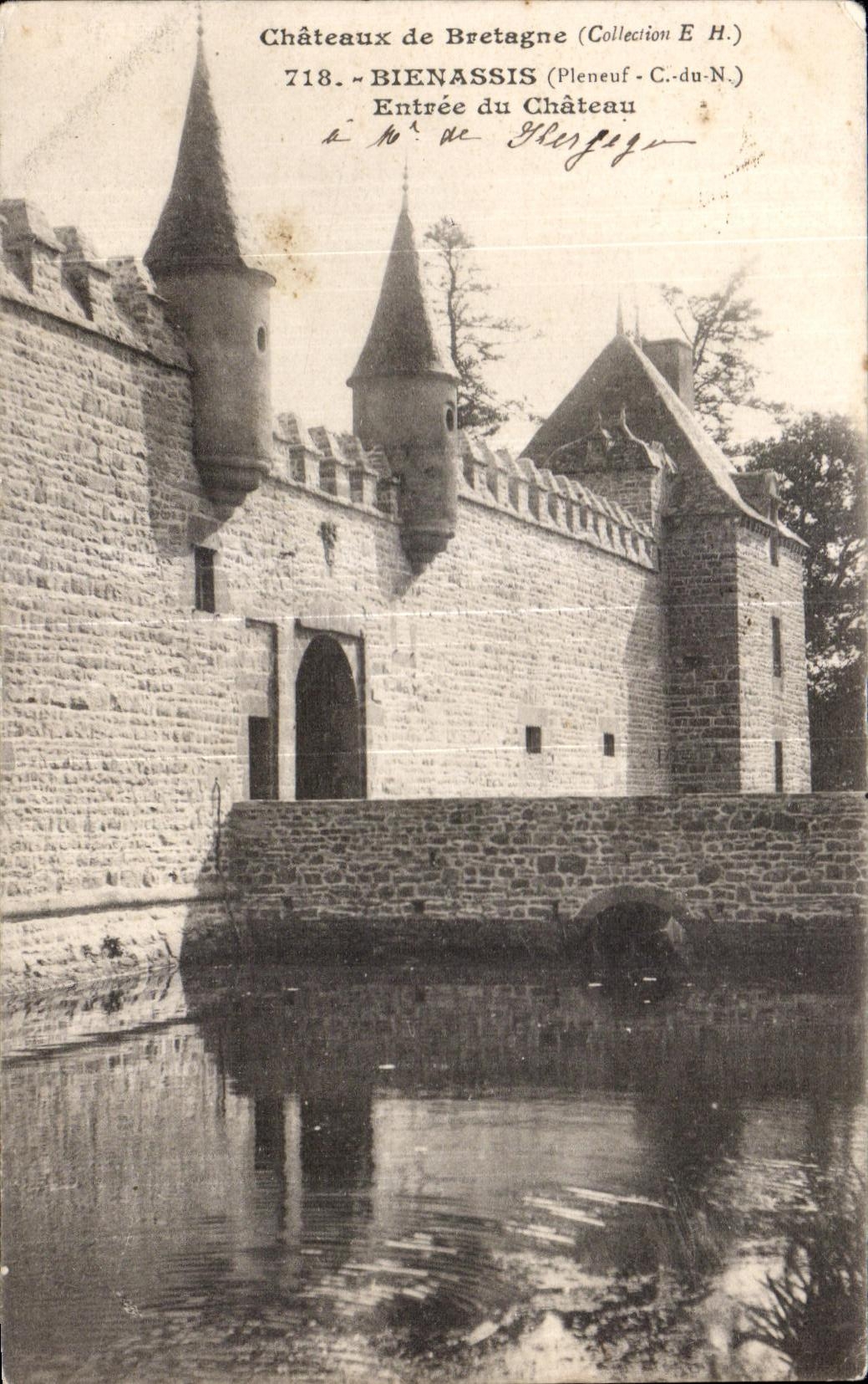 CPA Bienassis Pleneuf Entree du Chateau