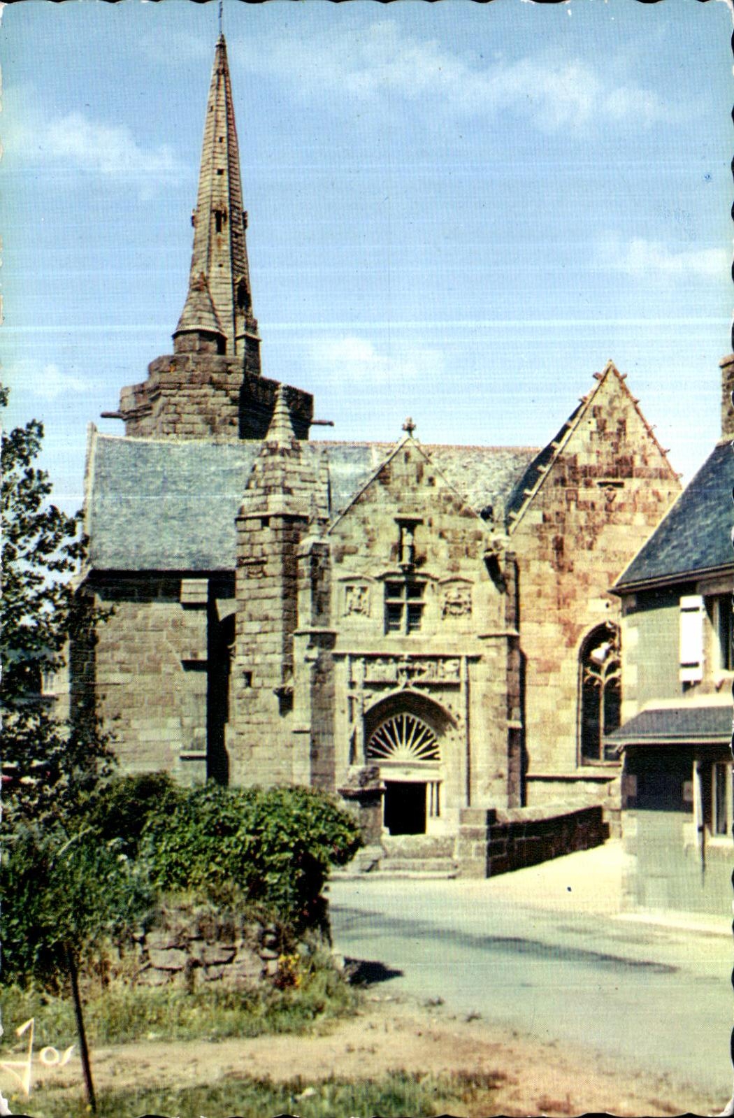 CPA Chapelle de la Clarte entre Perros et Ploumanac h