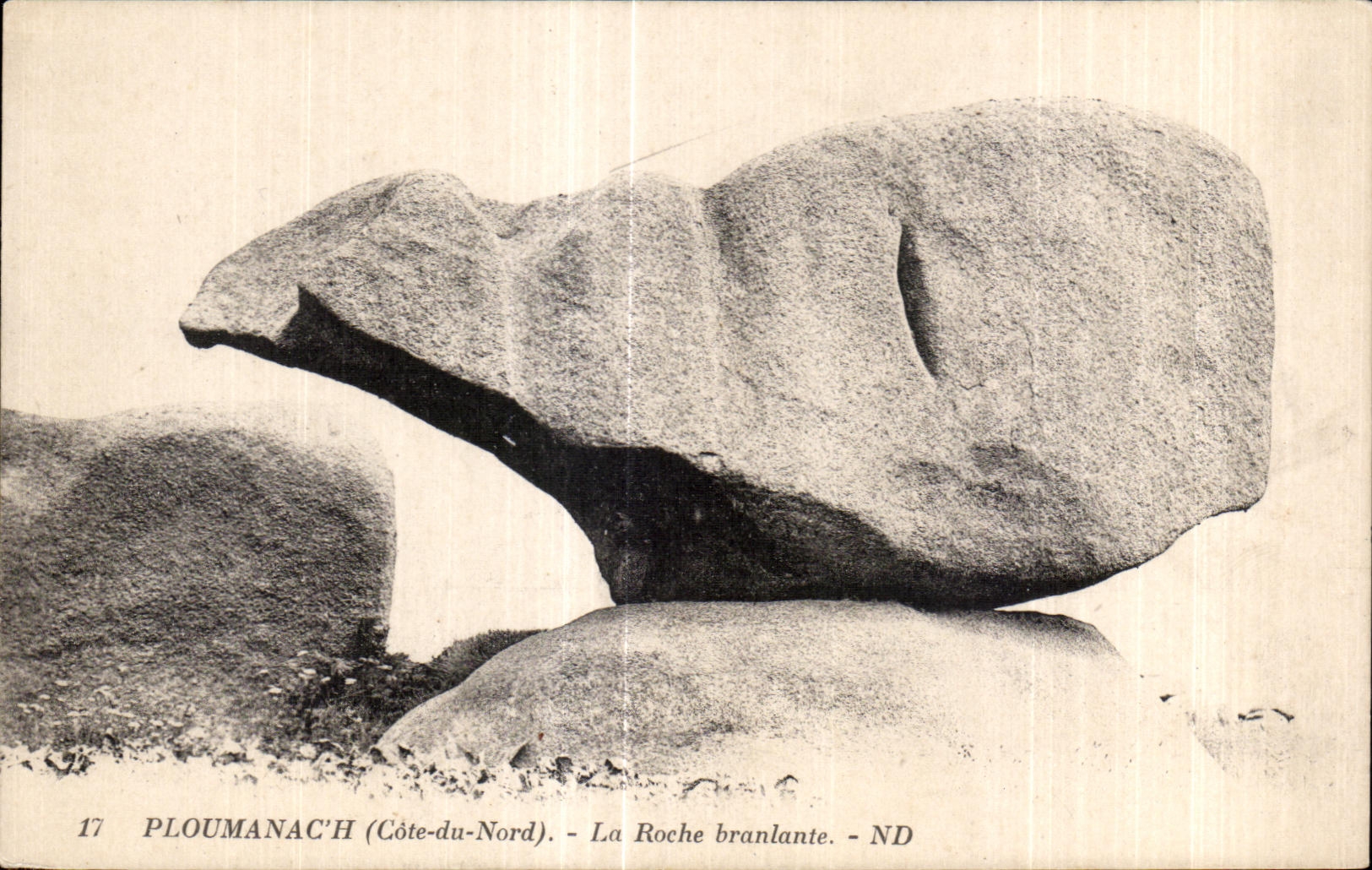 CPA Ploumanac h La Roche branlante