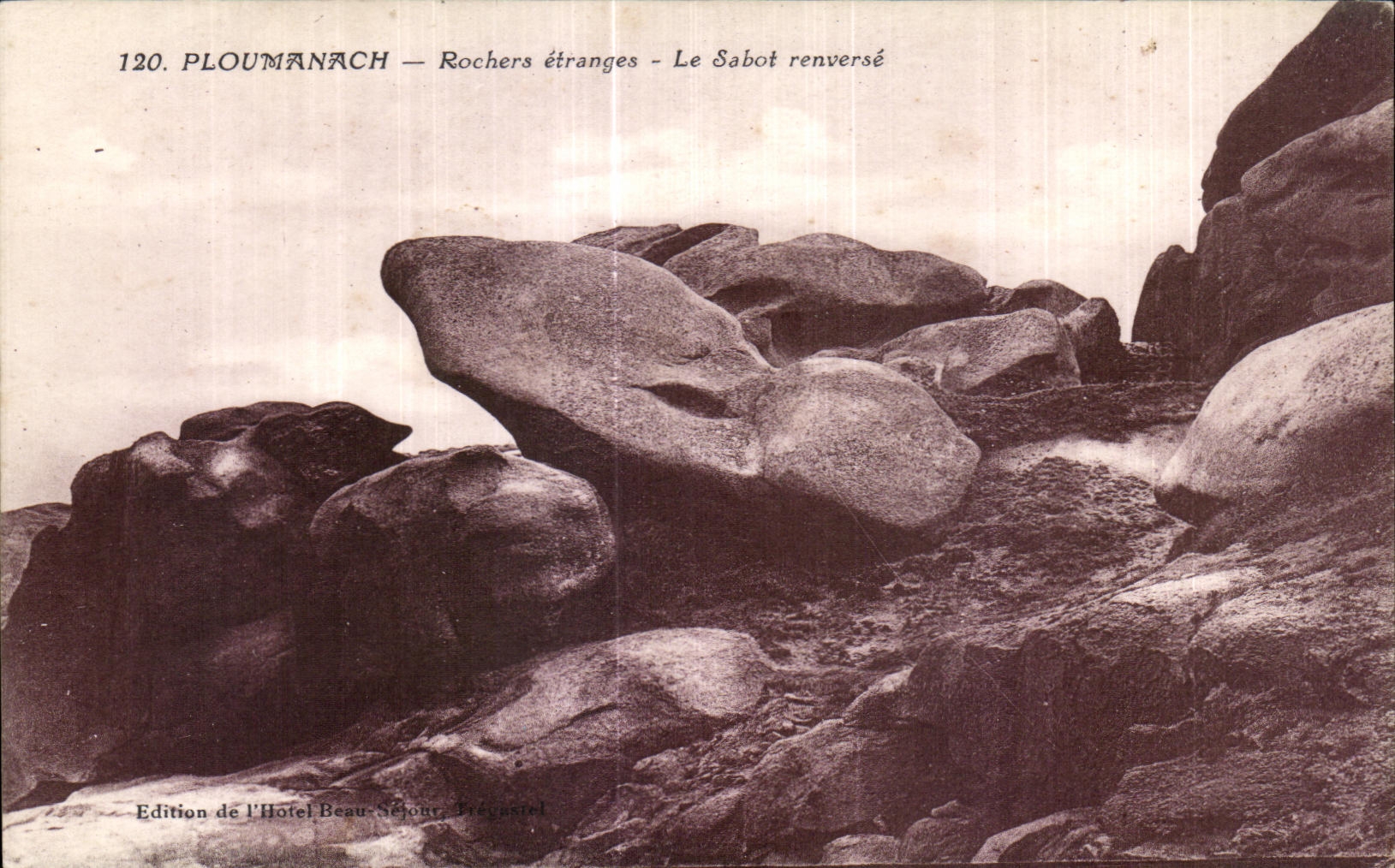 CPA Ploumanac h Rochers etranges Le Sabot renverse