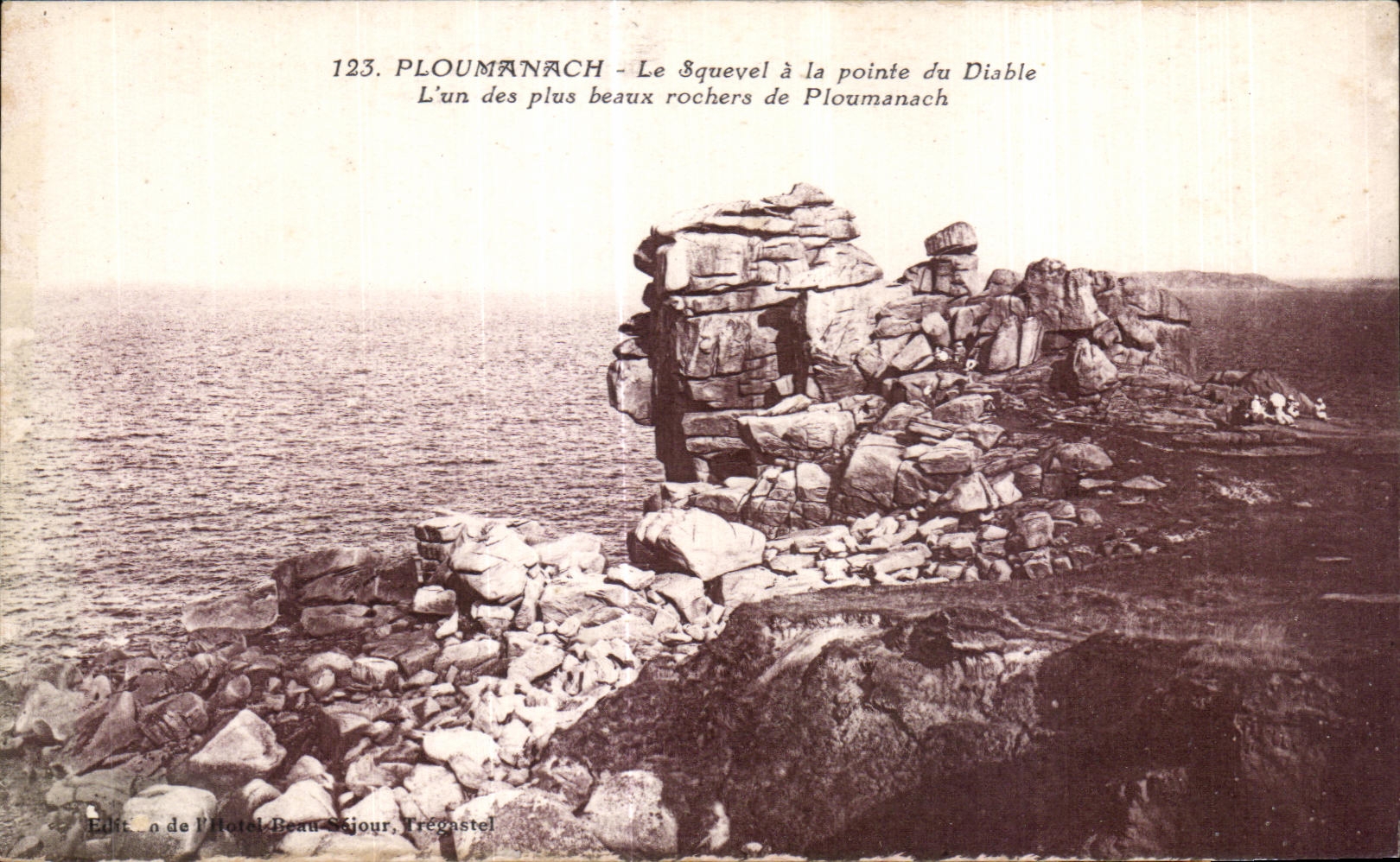 CPA Ploumanac h Le Squevel a la pointe du Diable
