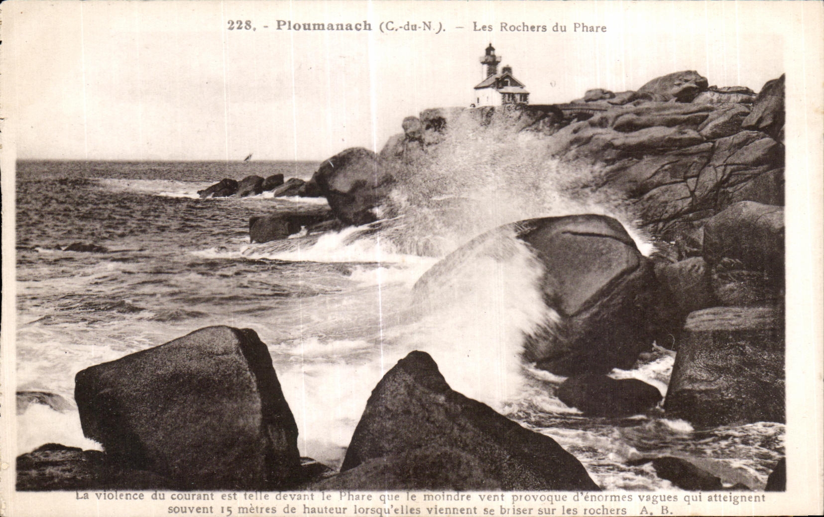 CPA Ploumanac h Les Rochers du Phare