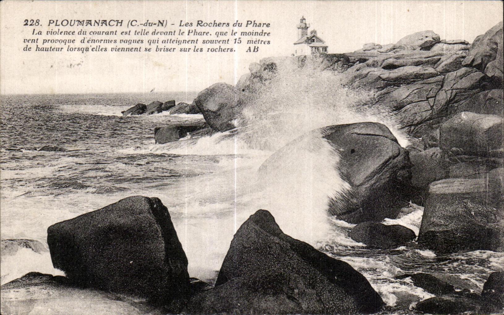 CPA Ploumanac h Les Rochers du Phare