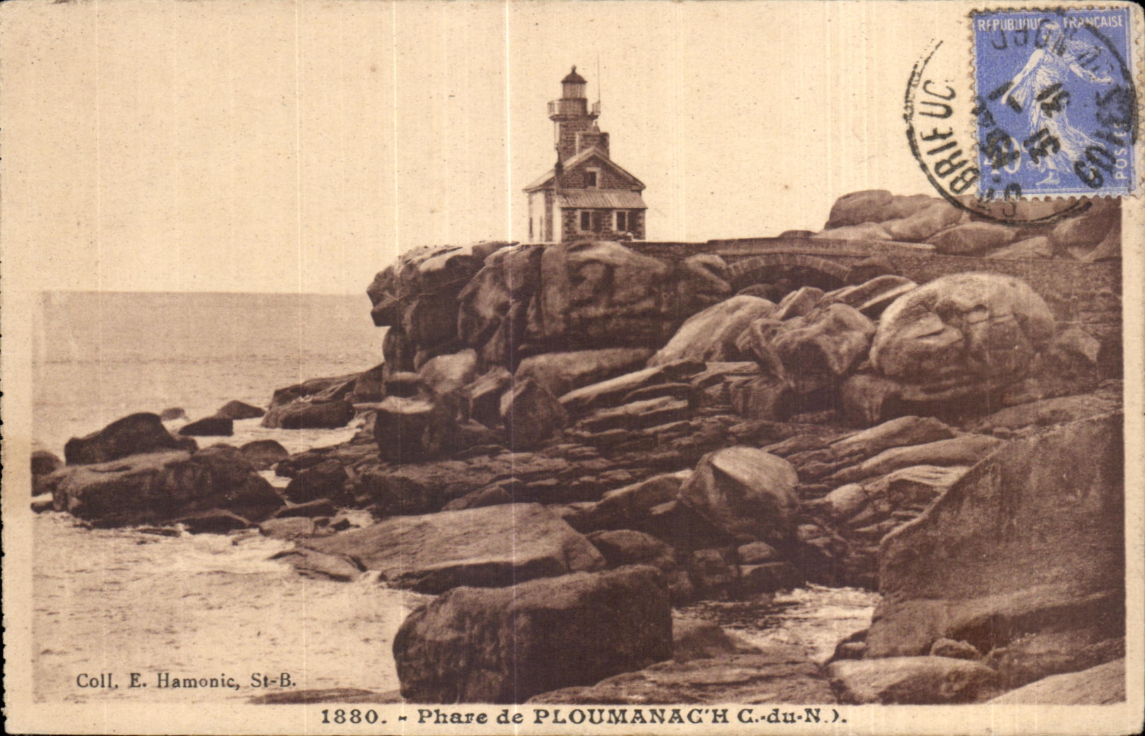 CPA Phare de Ploumanac h 