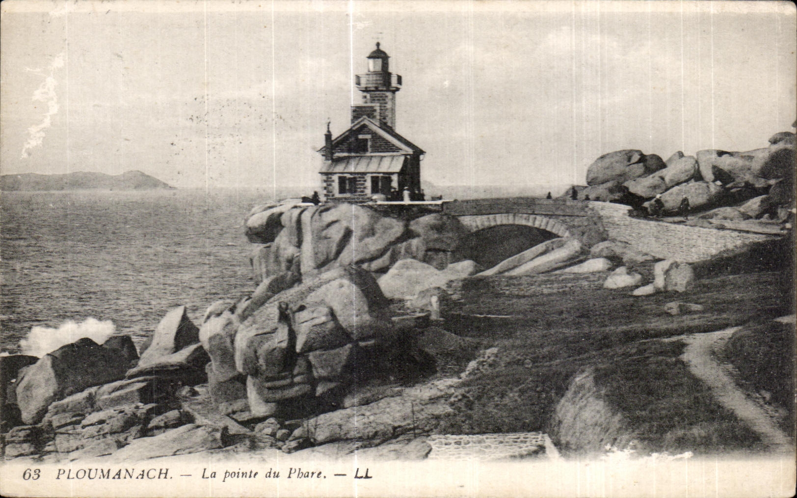 CPA Ploumanac h La Pointe du Phare