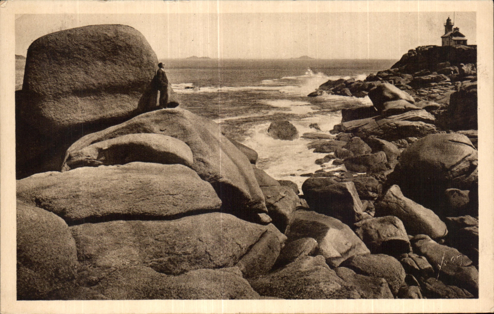 CPA Ploumanac h Les Rochers du Phare