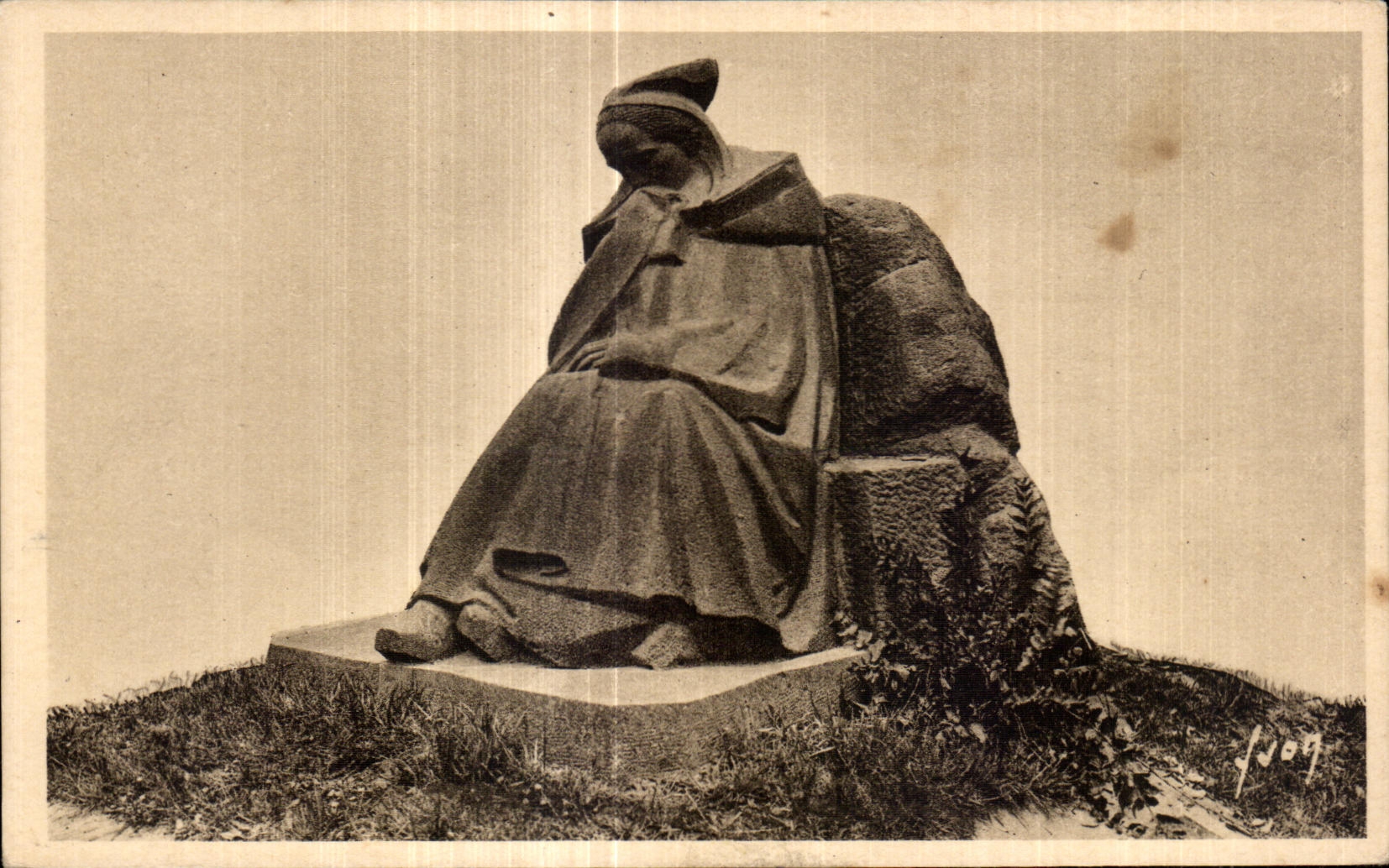 CPA Treguier Monument aux Morts de 1914 1918