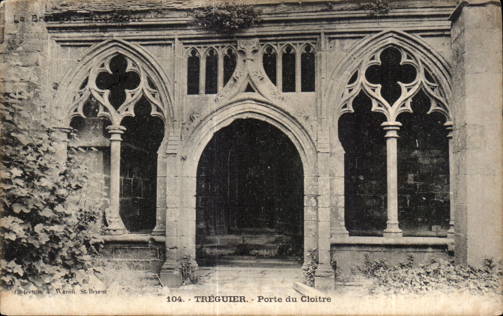 CPA Treguier Porte du Cloitre