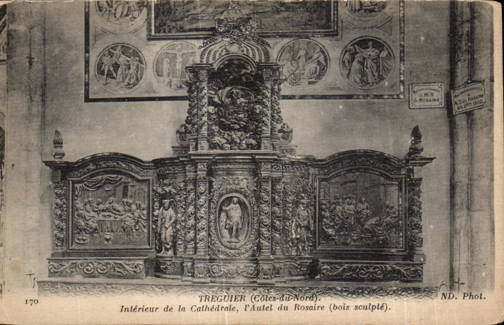 CPA Treguier Interieur de la Cathedrale L Autel Du Rosaire
