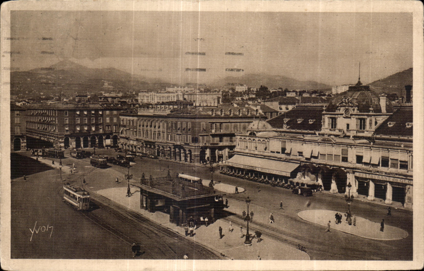 CPA Cote D Azur Nice (Alpes Maritimes) La Place Massens