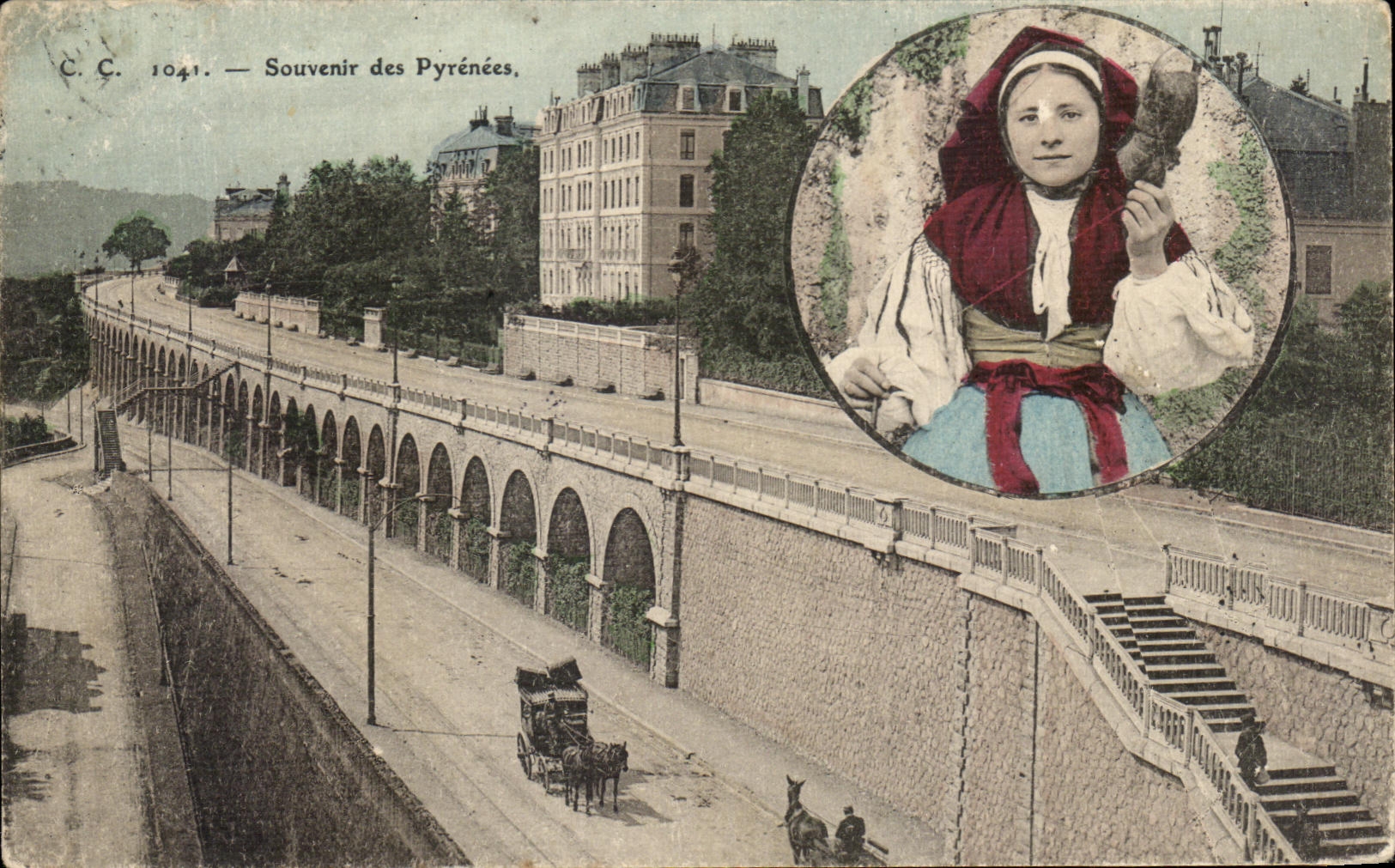 CPA Souvenir of the Pyrenees Pau Child Folklore Costume