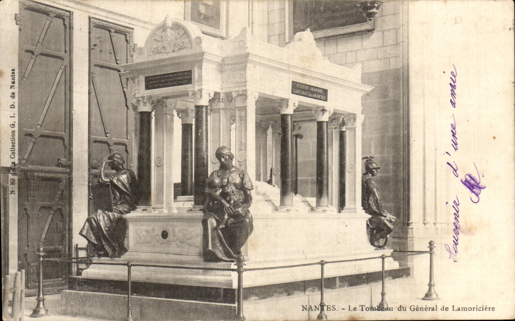 CPA Nantes the Tomb of General of Lamoriciere