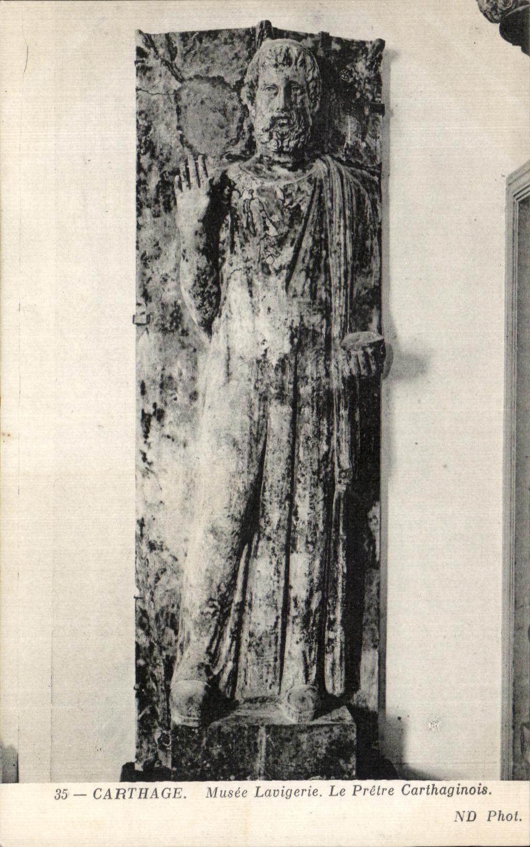 CPA Carthage Musee Lavigerie Le Pretre Carthaginois