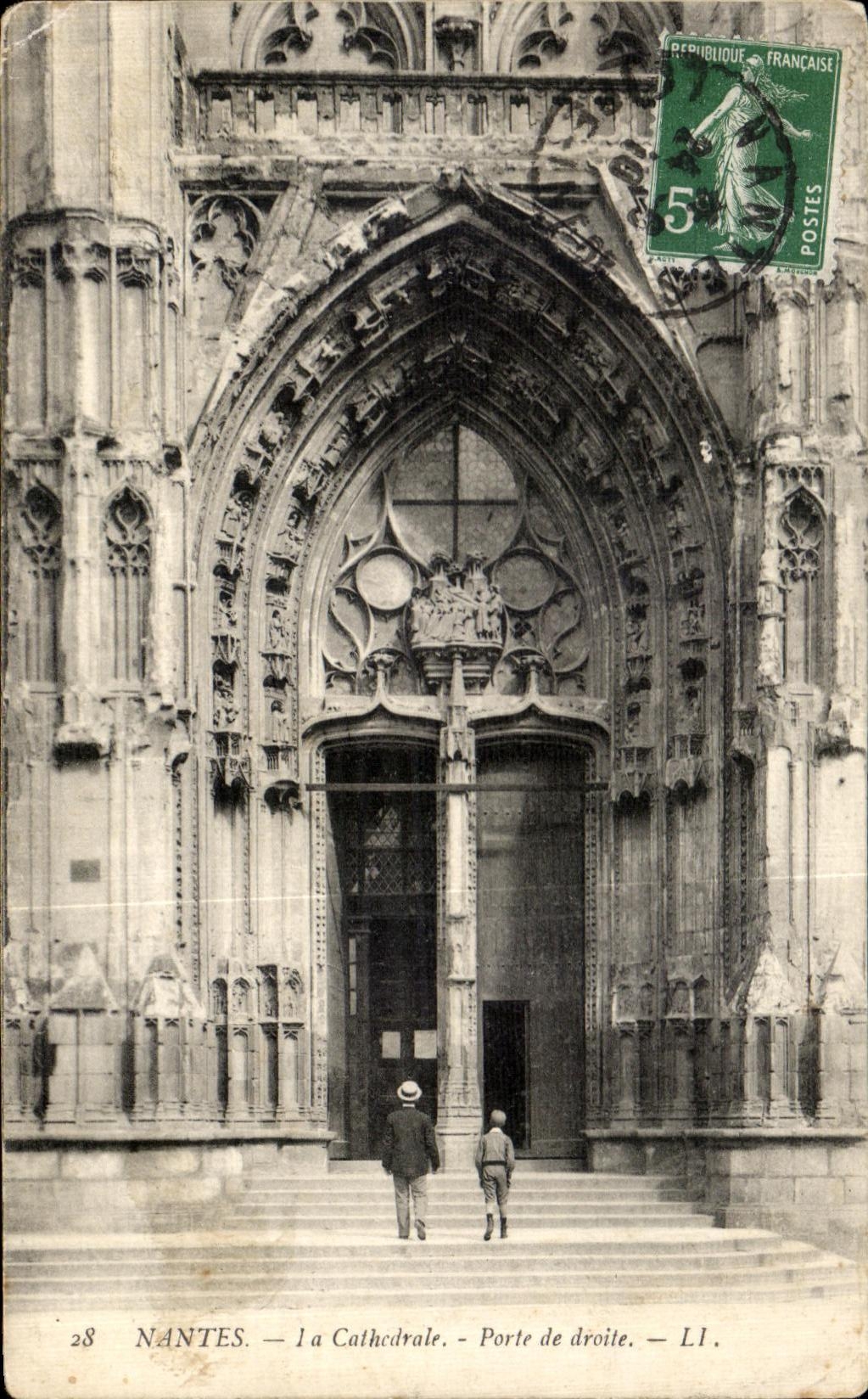 CPA Nantes the Cathedral Gate of right-hand side