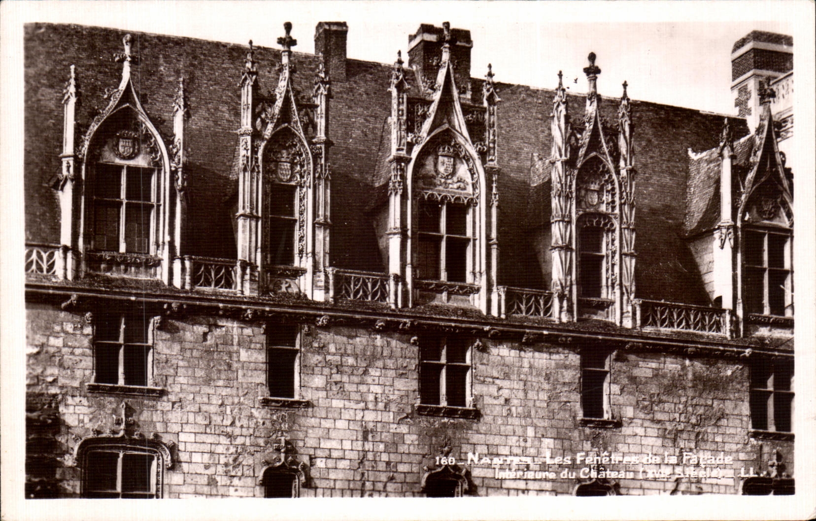 CPA Nantes windows of the interior frontage of the castle