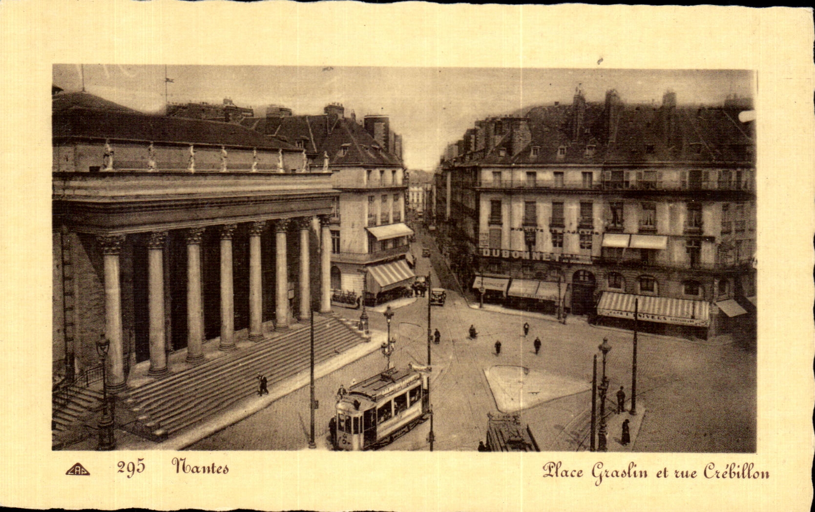 CPA Nantes places Graslin and seen Trebillon Tramway