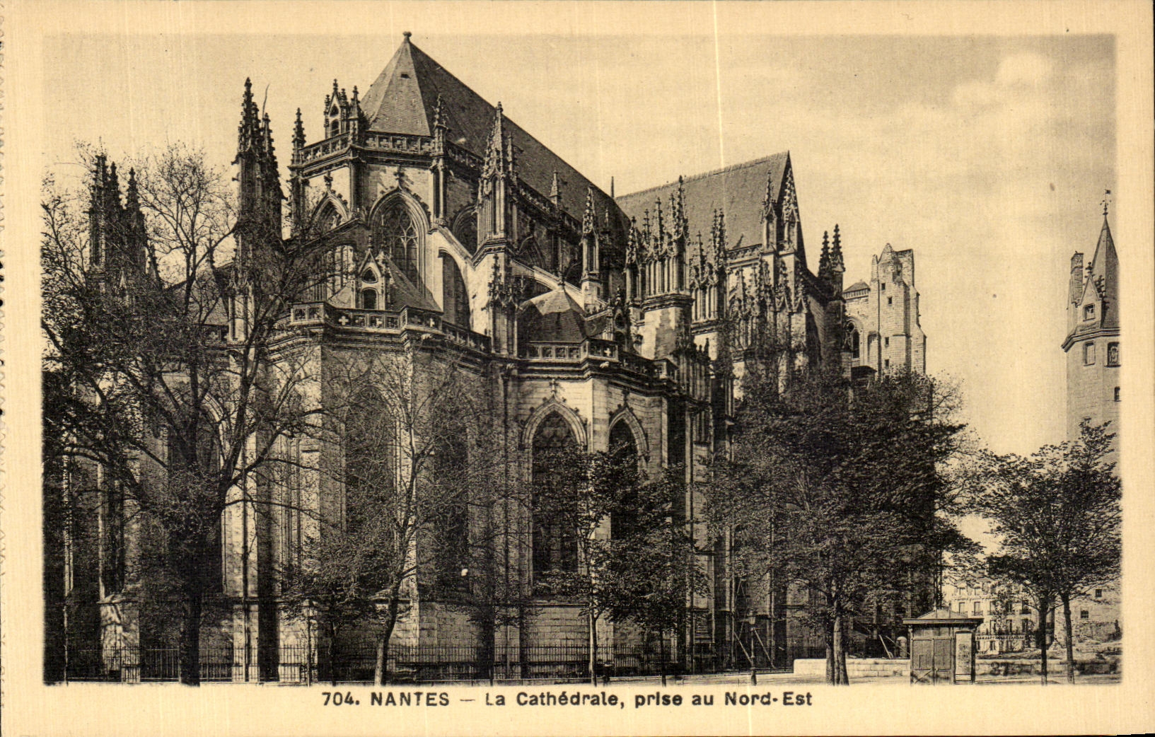 CPA Nantes the Cathedral taken in North east