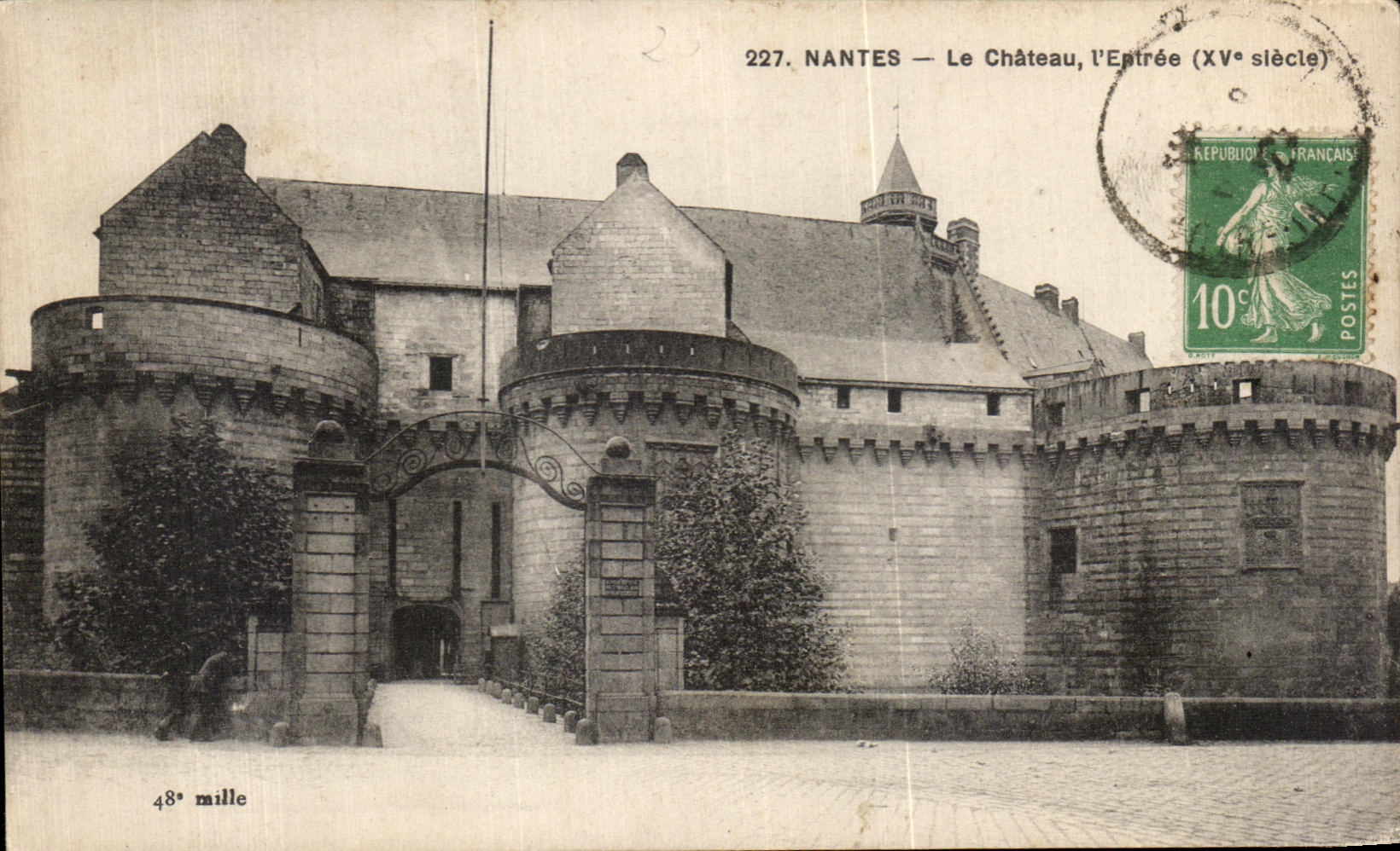 CPA Nantes Castle I Entrance