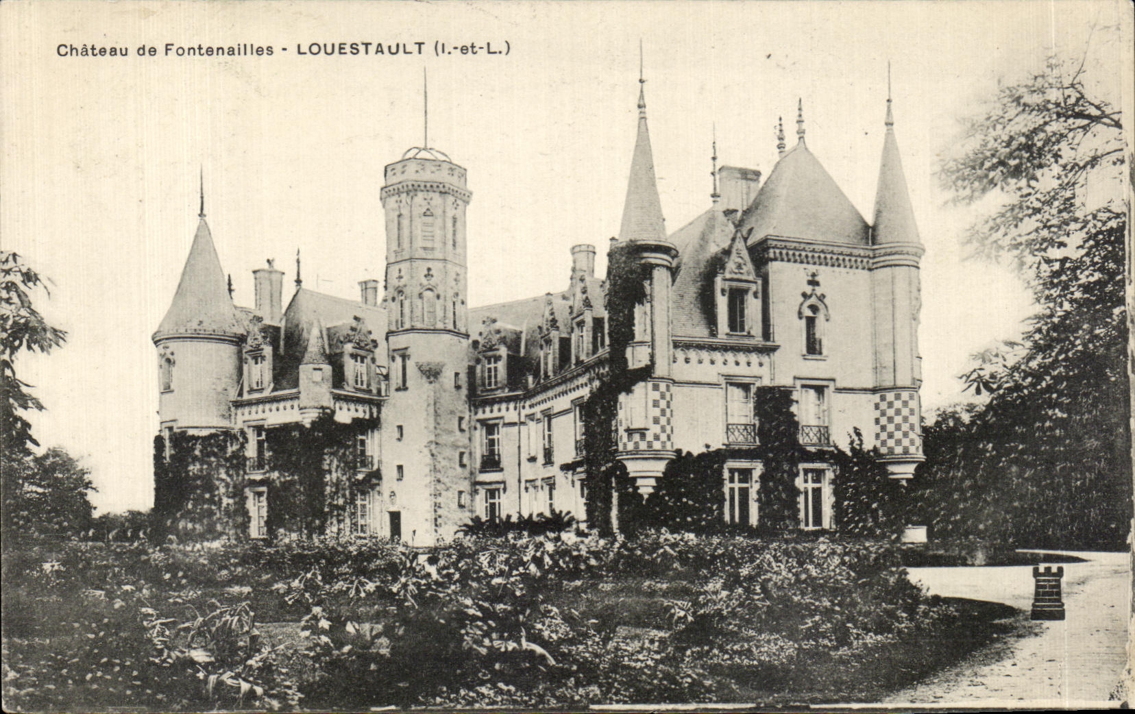 CPA Chateau de Fontenailles Louestault