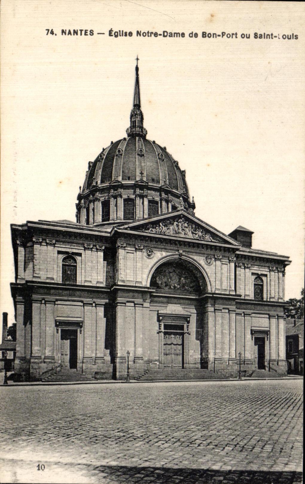 CPA Nantes Notre Dame Church of Good port or Saint Louis