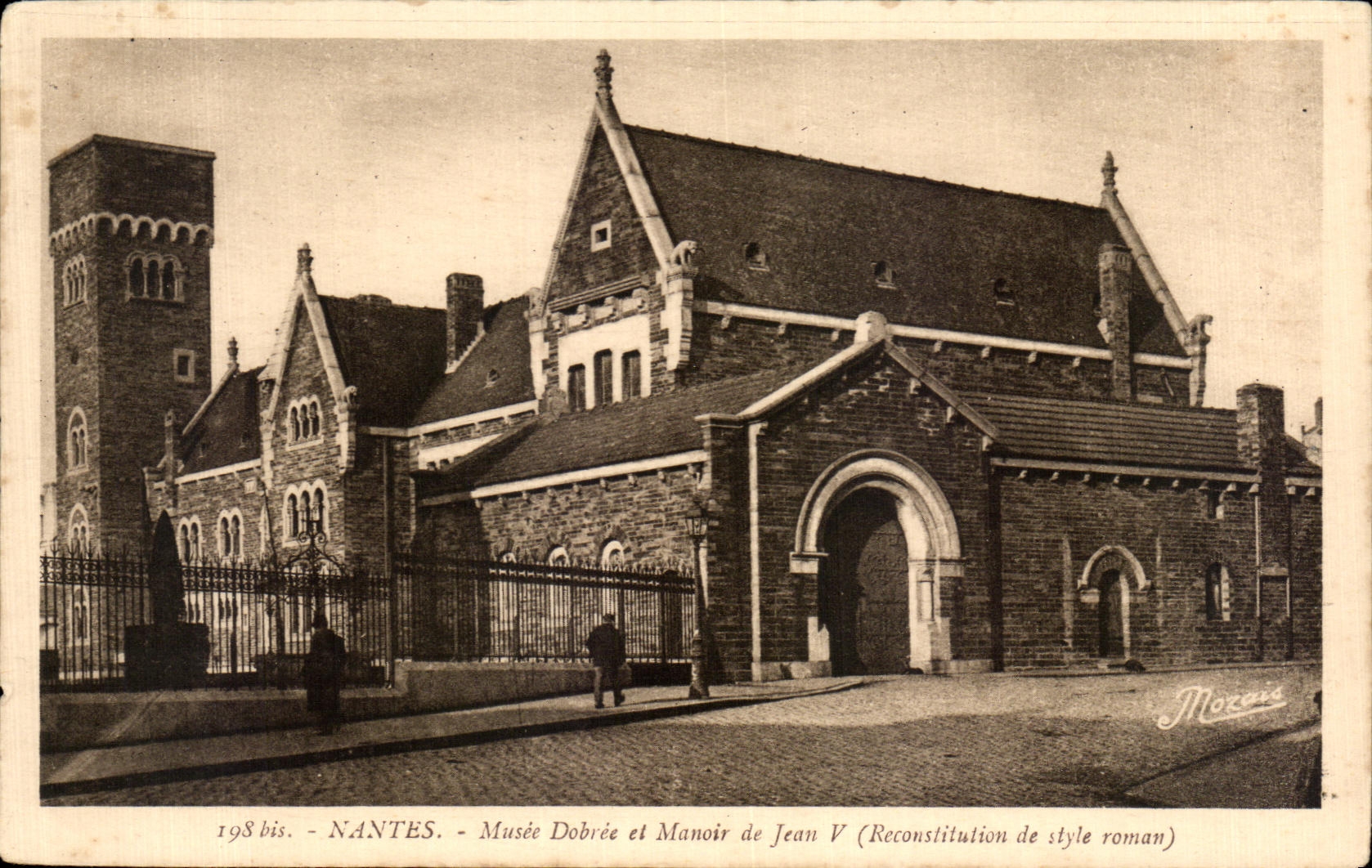 CPA Nantes Dobree Museum and Manoir of Jean (Reconslitution of Romance style)