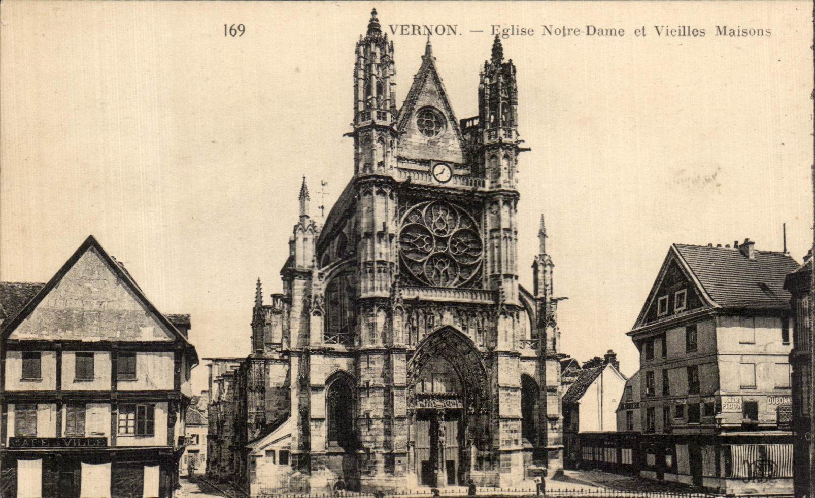 CPA Vernon Church Notre Dame and Vieilles Houses