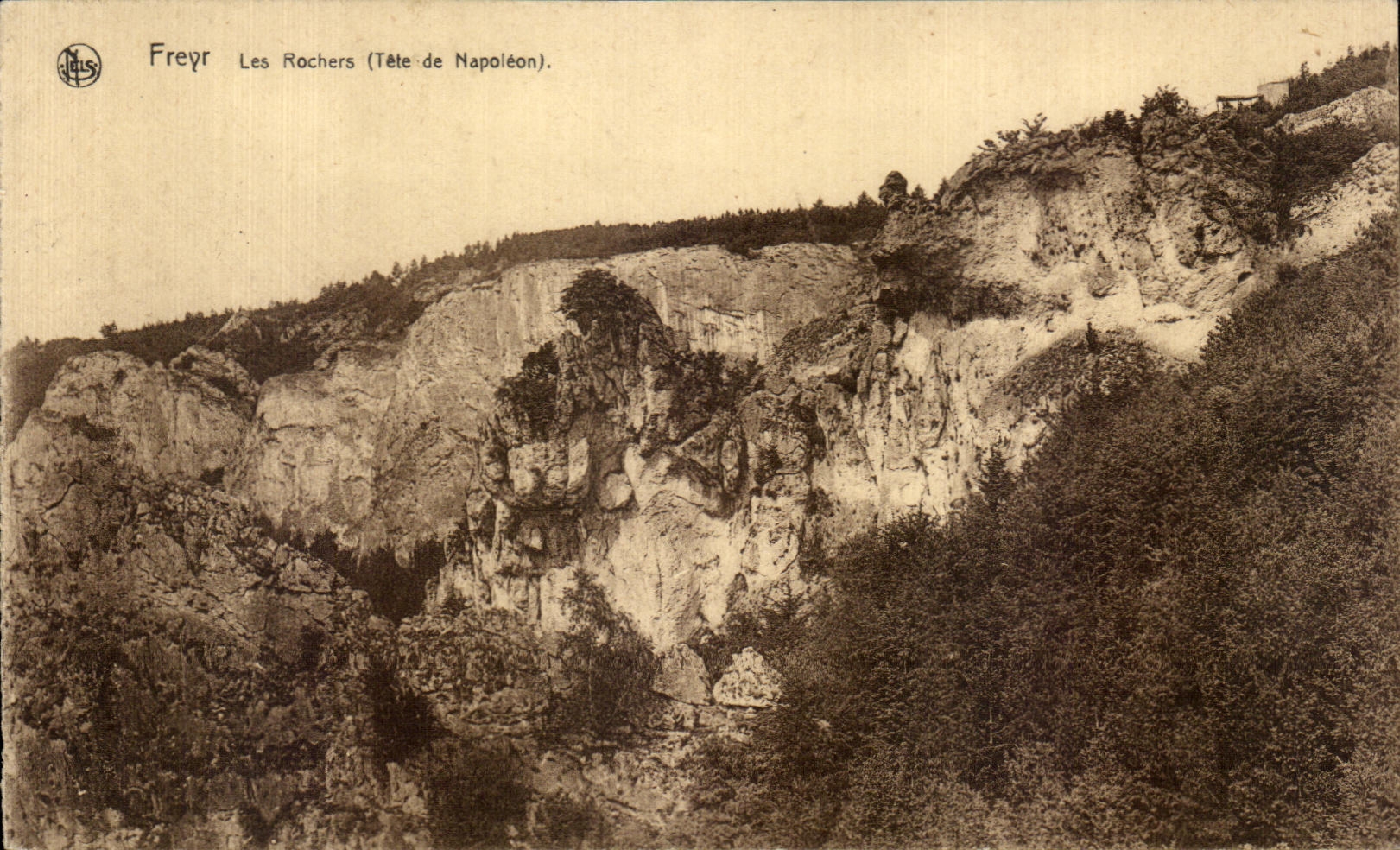 CPA Freyr Les Rochers (Tete de Napoleon)