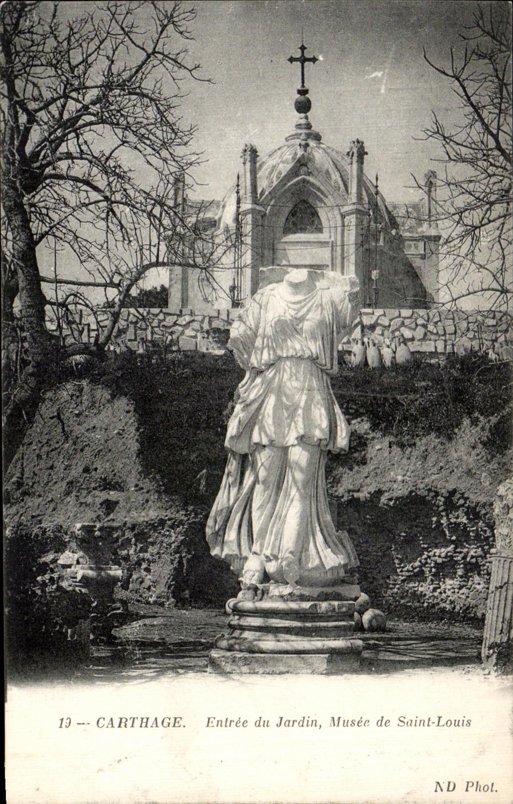 CPA Tunisie Carthage Entree du Jardin Musee de Saint Louis