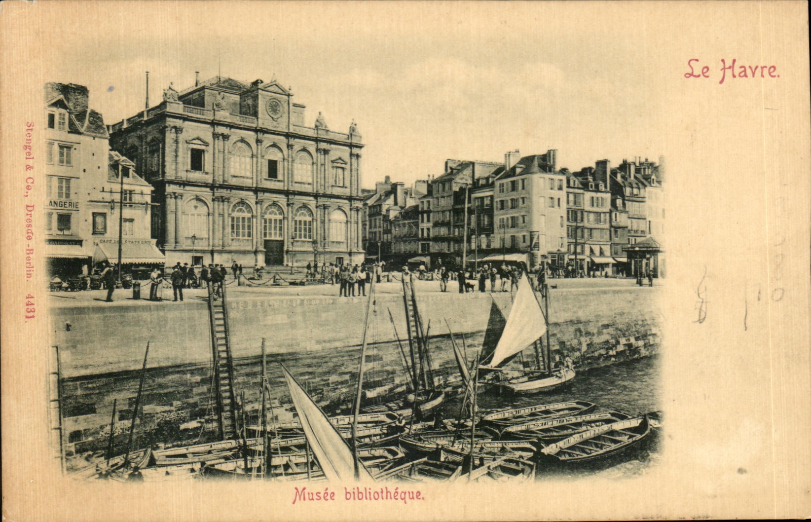 CPA Le Havre Musee bibliotheque Bateaux 
