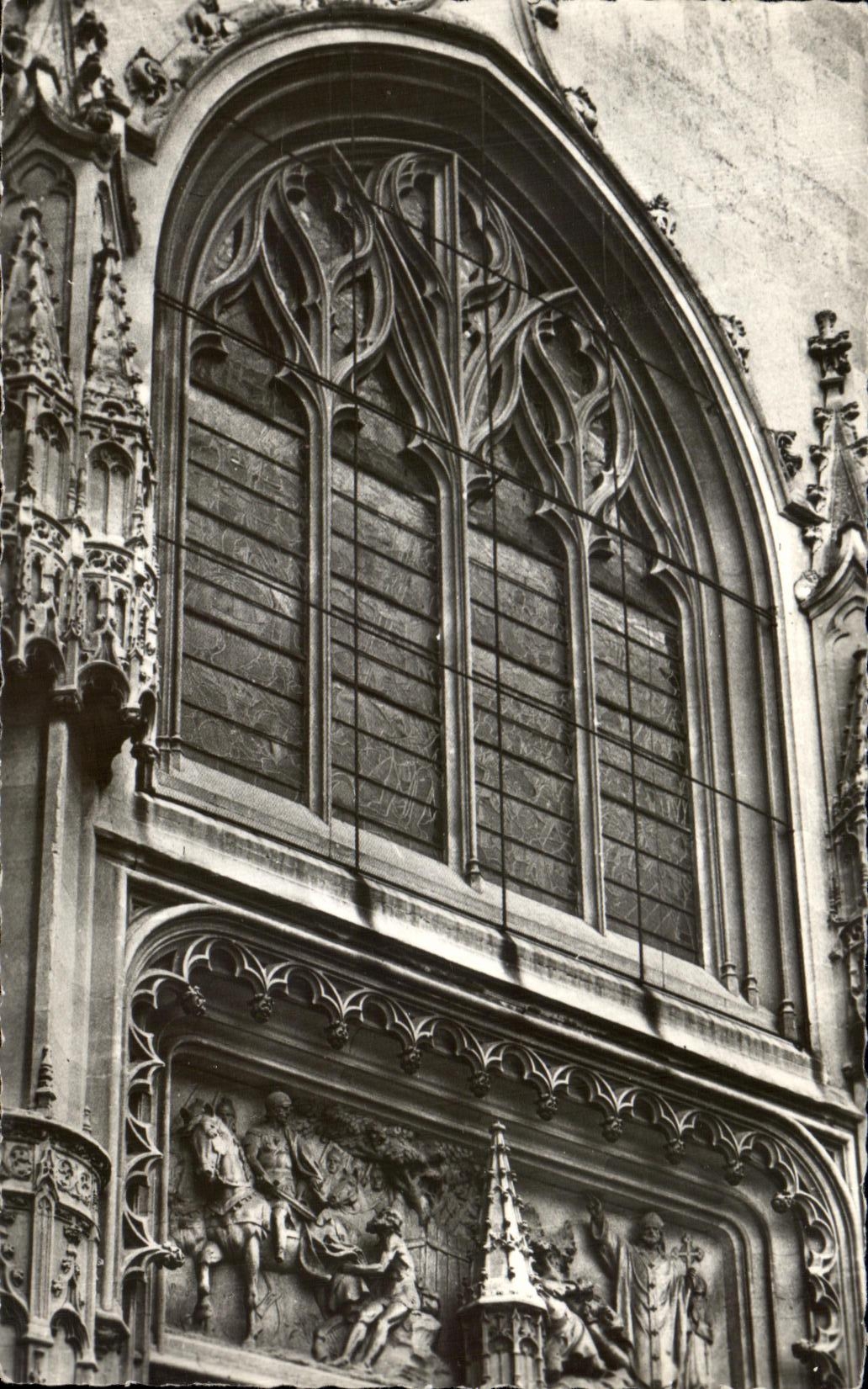CPA Montmorency the porch of Church
