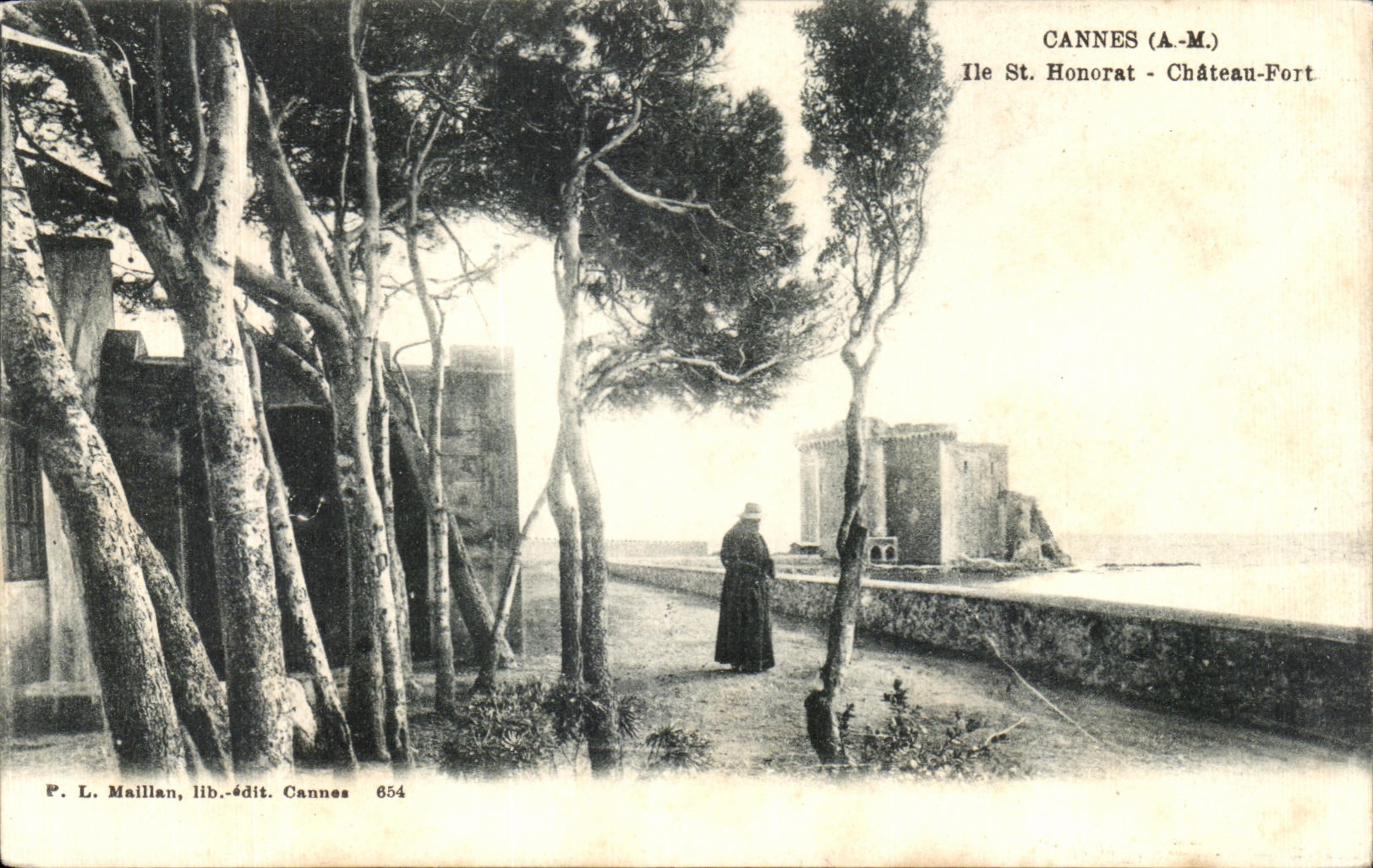CPA Cannes Island St Honorat Monk