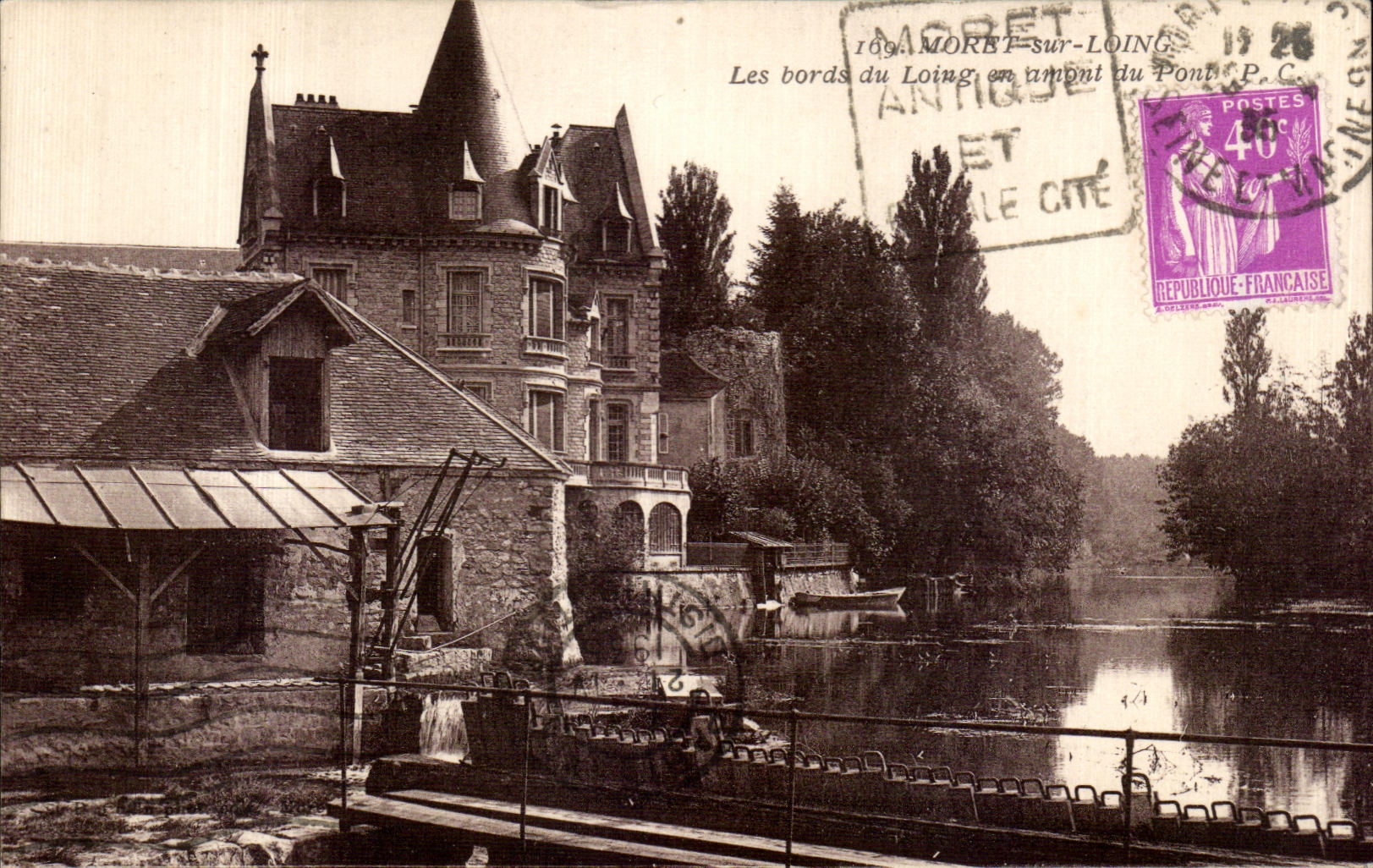 CPA Moret on loing edges of Loing upstream of the bridge